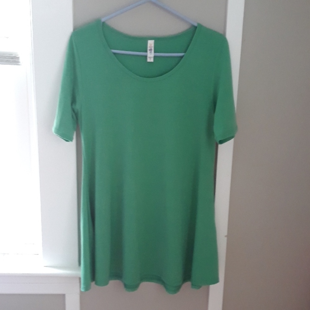 LuLaRoe Perfect Tee
